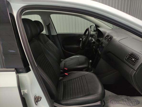 Volkswagen Polo V Рестайлинг с пробегом 2018 года, цена 1 050 000 рублей, 74883 км, седан, Автокод Объявления