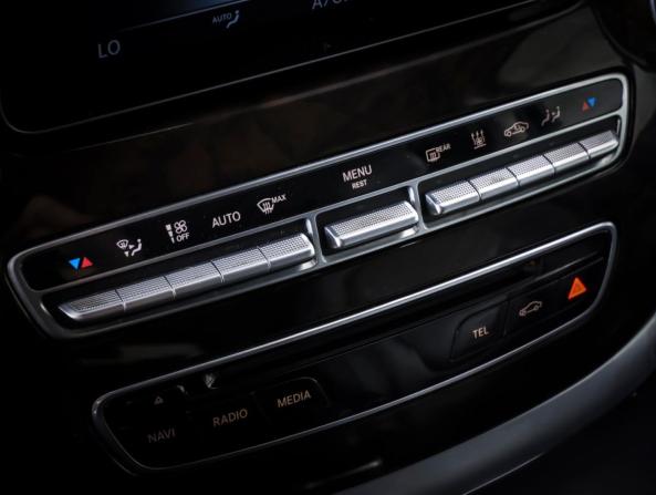 Mercedes-Benz V-Класс III (W447) с пробегом 2018 года, цена 3 098 000 рублей, 275000 км, минивэн, Автокод Объявления