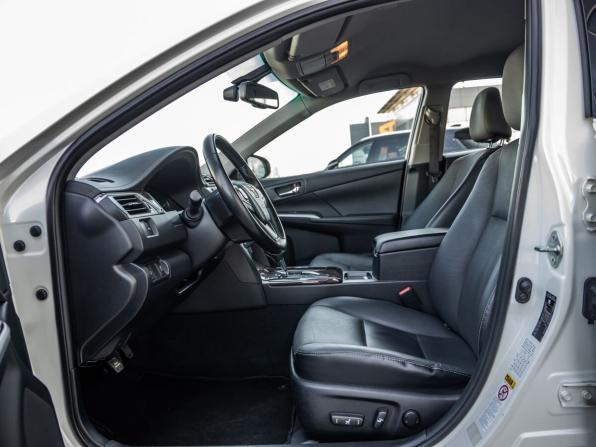 Toyota Camry VII (XV50) Рестайлинг с пробегом 2015 года, цена 2 468 000 рублей, 137156 км, седан, Автокод Объявления