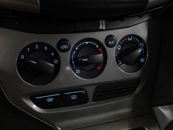Ford Focus III с пробегом 2011 года, цена 679 000 рублей, 260162 км, хэтчбек, Автокод Объявления