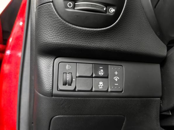Kia Soul II Рестайлинг с пробегом 2018 года, цена 1 729 000 рублей, 31853 км, хэтчбек, Автокод Объявления