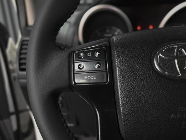 Toyota Land Cruiser Prado 150 Series с пробегом 2013 года, цена 2 919 000 рублей, 211084 км, внедорожник, Автокод Объявления