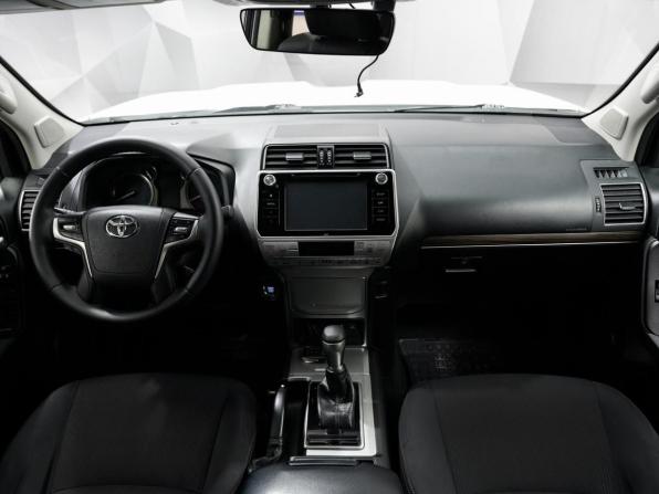 Toyota Land Cruiser Prado 150 Series Рестайлинг 2 с пробегом 2017 года, цена 4 493 000 рублей, 272885 км, внедорожник, Автокод Объявления
