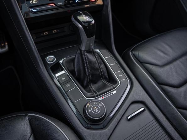Volkswagen Tiguan II Рестайлинг с пробегом 2021 года, цена 3 625 000 рублей, 139308 км, внедорожник, Автокод Объявления