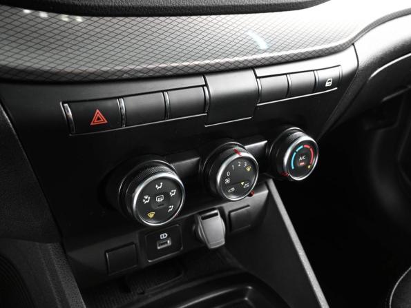 Lada (ВАЗ) Vesta I Рестайлинг (NG) с пробегом 2024 года, цена 1 325 000 рублей, 7714 км, универсал, Автокод Объявления
