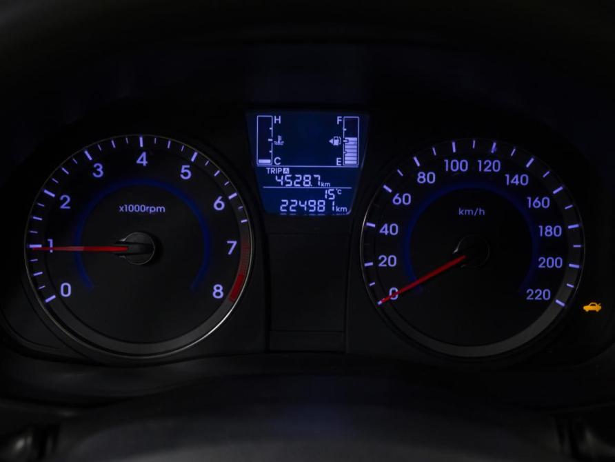Hyundai Solaris I Рестайлинг Москва  - изображение 9