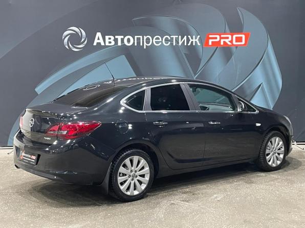 Opel Astra J Рестайлинг с пробегом 2013 года, цена 699 000 рублей, 122900 км, седан, Автокод Объявления
