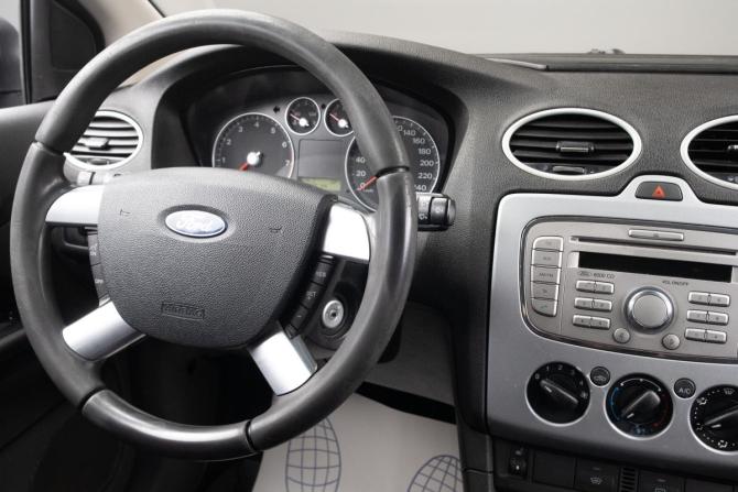 Ford Focus II с пробегом 2005 года, цена 349 000 рублей, 317075 км, седан, Автокод Объявления