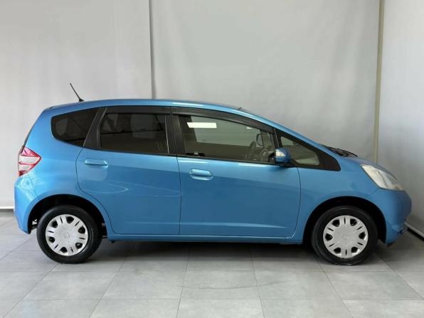 Honda Fit II с пробегом 2010 года, цена 795 000 рублей, 102564 км, хэтчбек, Автокод Объявления