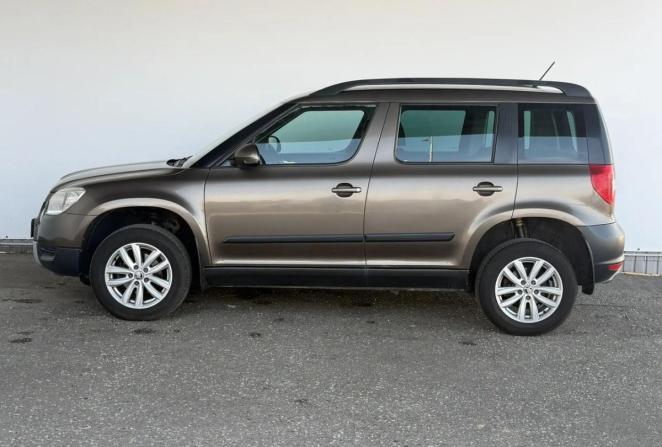Skoda Yeti I с пробегом 2013 года, цена 749 000 рублей, 193848 км, внедорожник, Автокод Объявления