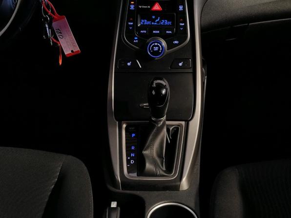 Hyundai Elantra V (MD) Рестайлинг с пробегом 2014 года, цена 1 039 000 рублей, 132733 км, седан, Автокод Объявления