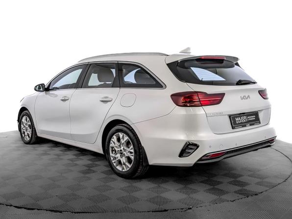 Kia Ceed III Рестайлинг с пробегом 2021 года, цена 2 100 000 рублей, 80578 км, универсал, Автокод Объявления