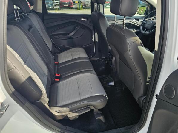 Ford Kuga II Рестайлинг с пробегом 2017 года, цена 1 599 995 рублей, 123352 км, внедорожник, Автокод Объявления