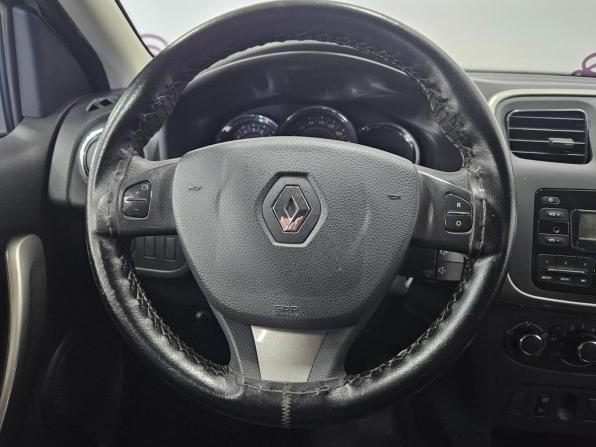 Renault Sandero II с пробегом 2018 года, цена 1 083 000 рублей, 108400 км, хэтчбек, Автокод Объявления