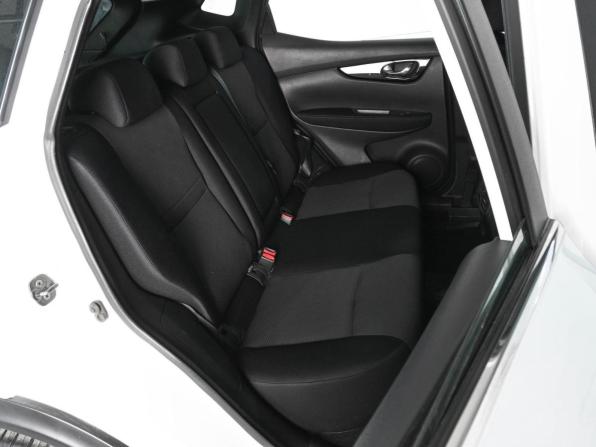 Nissan Qashqai II с пробегом 2017 года, цена 1 490 000 рублей, 174060 км, внедорожник, Автокод Объявления