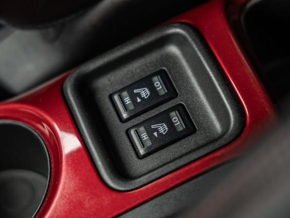 Nissan Juke I с пробегом 2012 года, цена 998 000 рублей, 181152 км, внедорожник, Автокод Объявления