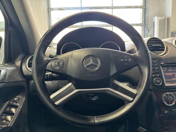 Mercedes-Benz M-Класс II (W164) Рестайлинг с пробегом 2008 года, цена 1 249 000 рублей, 272355 км, внедорожник, Автокод Объявления