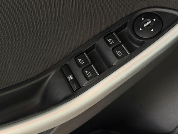 Ford Focus III с пробегом 2012 года, цена 853 000 рублей, 167295 км, седан, Автокод Объявления