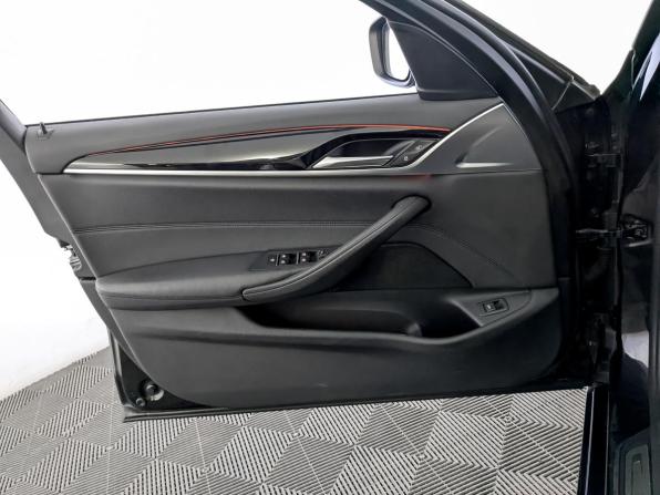 BMW 5 серии VII (G30/G31/G38) с пробегом 2020 года, цена 3 350 000 рублей, 125635 км, седан, Автокод Объявления