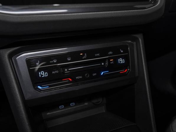 Volkswagen Tiguan II Рестайлинг с пробегом 2021 года, цена 2 275 000 рублей, 171790 км, внедорожник, Автокод Объявления