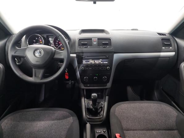 Skoda Yeti I Рестайлинг с пробегом 2014 года, цена 890 000 рублей, 145800 км, внедорожник, Автокод Объявления