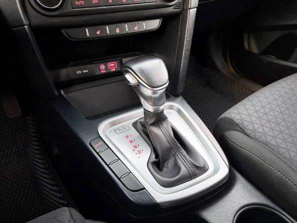 Kia Ceed III с пробегом 2018 года, цена 1 365 000 рублей, 163000 км, хэтчбек, Автокод Объявления