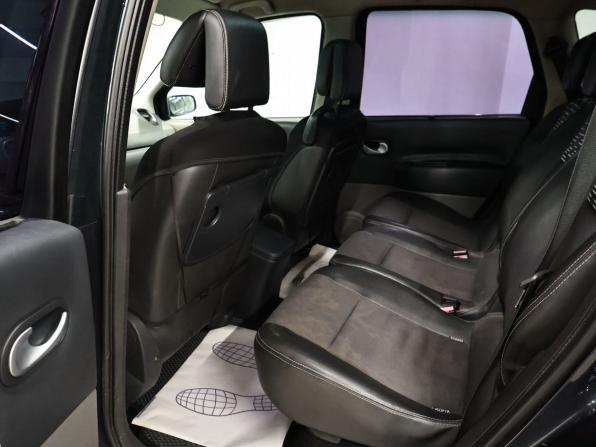 Renault Scenic II Рестайлинг с пробегом 2009 года, цена 536 000 рублей, 283551 км, компактвэн, Автокод Объявления