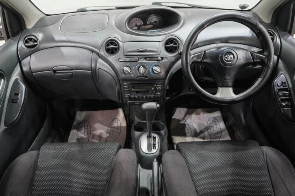 Toyota Vitz I (P10) Новокузнецк  - изображение 18