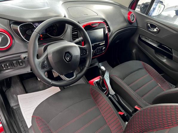 Renault Kaptur I с пробегом 2018 года, цена 995 000 рублей, 248069 км, внедорожник, Автокод Объявления