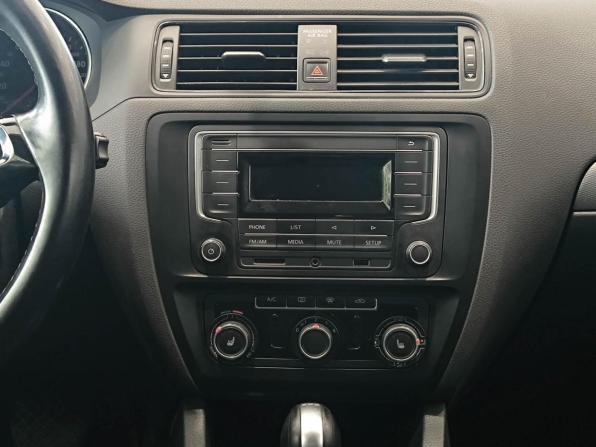 Volkswagen Jetta VI Рестайлинг с пробегом 2016 года, цена 1 070 000 рублей, 193000 км, седан, Автокод Объявления