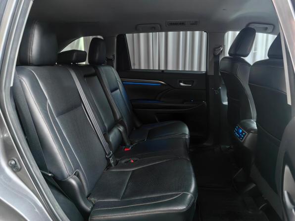 Toyota Highlander III (XU50) Рестайлинг с пробегом 2018 года, цена 3 099 000 рублей, 207153 км, внедорожник, Автокод Объявления