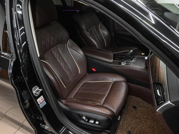 BMW 5 серии VII (G30/G31/G38) Рестайлинг с пробегом 2022 года, цена 4 349 000 рублей, 105026 км, седан, Автокод Объявления