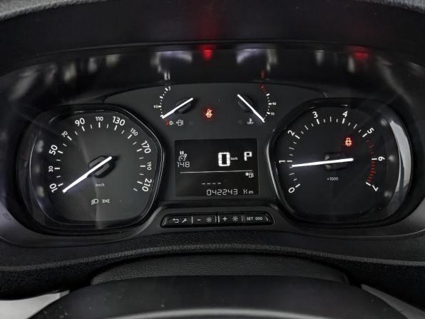 Peugeot Traveller I с пробегом 2019 года, цена 2 895 000 рублей, 42225 км, минивэн, Автокод Объявления