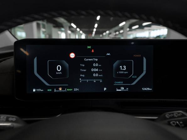 Kia Carnival IV Рестайлинг с пробегом 2025 года, цена 5 600 000 рублей, 12428 км, минивэн, Автокод Объявления