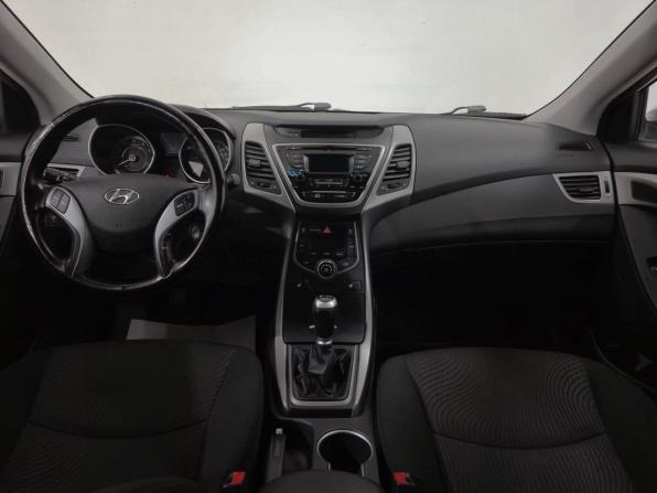 Hyundai Elantra V (MD) Рестайлинг с пробегом 2015 года, цена 1 050 000 рублей, 179423 км, седан, Автокод Объявления