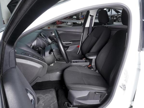 Ford Focus III Рестайлинг с пробегом 2015 года, цена 950 000 рублей, 218001 км, седан, Автокод Объявления