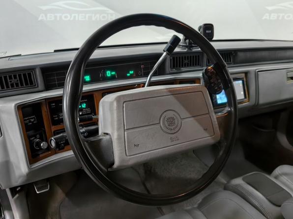 Cadillac Fleetwood I с пробегом 1990 года, цена 2 960 000 рублей, 211000 км, седан, Автокод Объявления