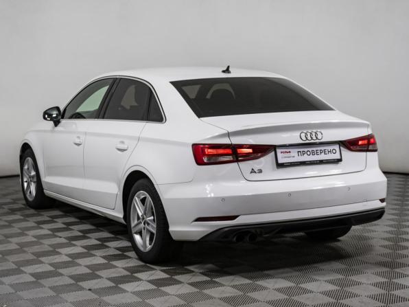 Audi A3 III (8V) Рестайлинг с пробегом 2019 года, цена 1 650 000 рублей, 118000 км, седан, Автокод Объявления