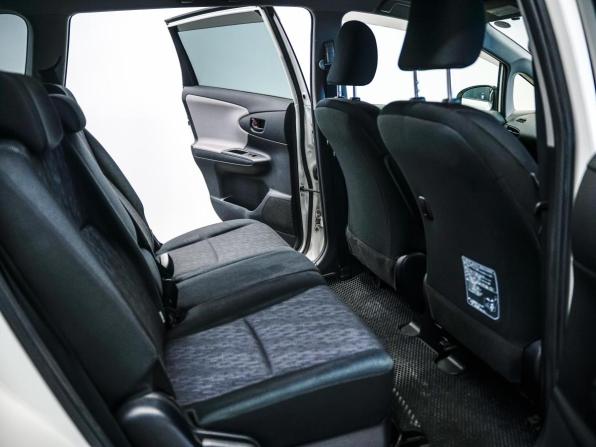 Toyota Wish II Рестайлинг с пробегом 2012 года, цена 1 350 000 рублей, 97297 км, минивэн, Автокод Объявления