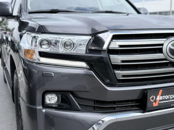 Toyota Land Cruiser 200 Series Рестайлинг 2 с пробегом 2016 года, цена 5 249 000 рублей, 303953 км, внедорожник, Автокод Объявления
