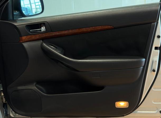 Toyota Avensis II Рестайлинг с пробегом 2006 года, цена 599 000 рублей, 315638 км, седан, Автокод Объявления