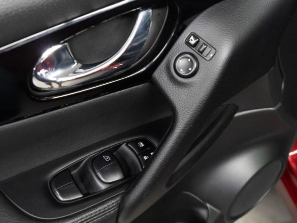 Nissan Qashqai II с пробегом 2014 года, цена 1 555 000 рублей, 100845 км, внедорожник, Автокод Объявления