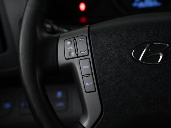 Hyundai H-1 II Рестайлинг с пробегом 2016 года, цена 1 949 050 рублей, 362065 км, минивэн, Автокод Объявления