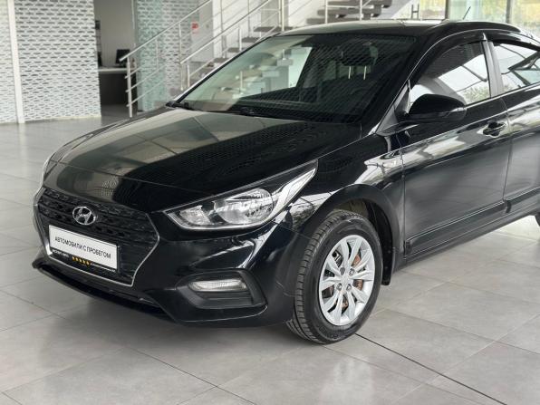 Hyundai Solaris II с пробегом 2018 года, цена 1 349 000 рублей, 70000 км, седан, Автокод Объявления