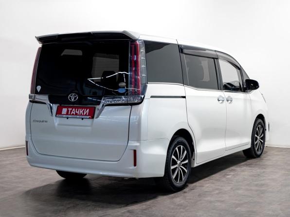 Toyota Esquire I Рестайлинг с пробегом 2017 года, цена 2 250 000 рублей, 112271 км, минивэн, Автокод Объявления