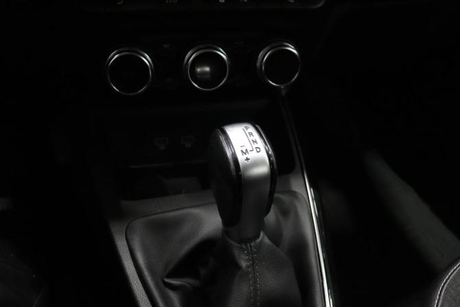 Renault Arkana I с пробегом 2019 года, цена 1 482 000 рублей, 63622 км, внедорожник, Автокод Объявления