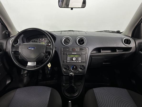 Ford Fusion I Рестайлинг с пробегом 2007 года, цена 550 000 рублей, 204234 км, хэтчбек, Автокод Объявления