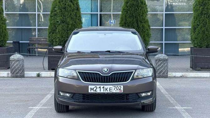 Skoda Rapid I Рестайлинг с пробегом 2019 года, цена 1 095 000 рублей, 175000 км, лифтбек, Автокод Объявления