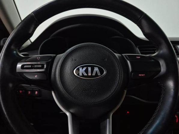 Kia Rio IV с пробегом 2017 года, цена 1 410 000 рублей, 73568 км, седан, Автокод Объявления