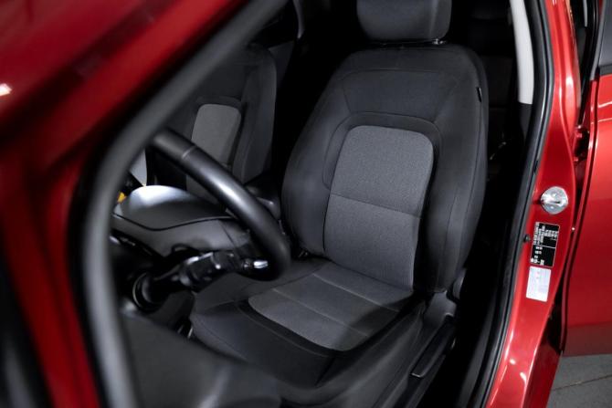 Kia Ceed II Рестайлинг с пробегом 2018 года, цена 1 399 000 рублей, 130092 км, хэтчбек, Автокод Объявления